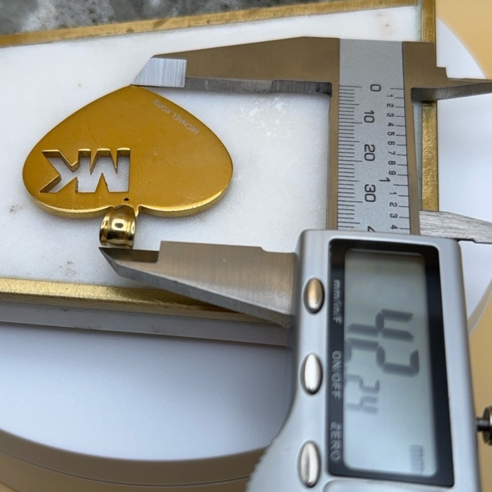 Michael Kors MK Logo Gold Tone Stainless Steel Heart Pendant 💛 - Picture 11 of 12